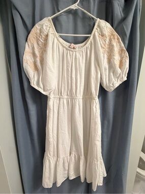 Knox Rose White Cotton Dress with Puff Sleeves- boho style